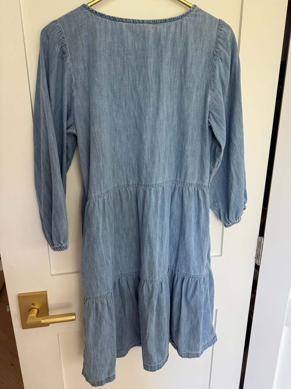 GAP - Picture 5 of 5